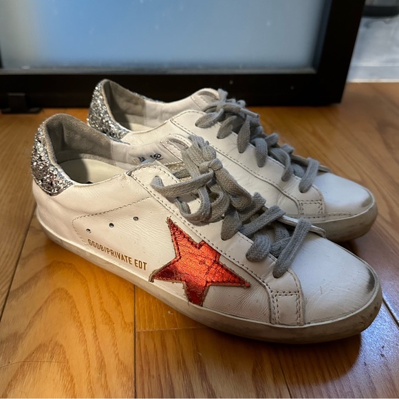 (SOLD) Golden Goose Superstar - Picture 1 of 4